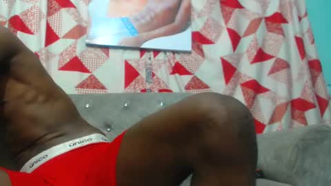 Snapshot of black30cmdick chatting on 02/01/25, 01:02 maquina online show from 02/01/25, 01:02