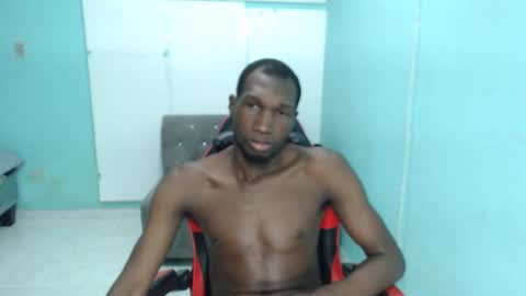 maquina online show from 12/14/25, 03:45