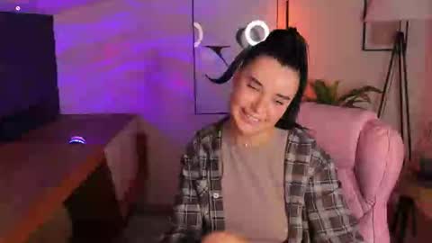 Snapshot of black___barbie chatting on 10/16/25, 07:59 Black   Barbie online show from 10/16/25, 07:59