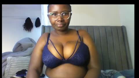 Snapshot of black_amor chatting on 06/30/26, 08:15 black_amor online show from 06/30/26, 08:15