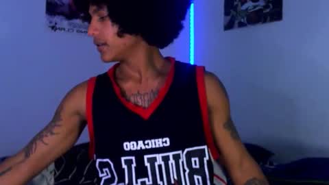 Snapshot of black_arthur chatting on 11/25/25, 02:50 Black Arthur online show from 11/25/25, 02:50