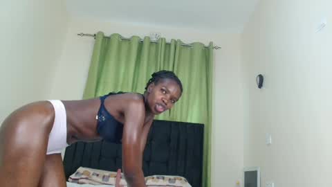 black_beautyxxx online show from 04/03/26, 08:45