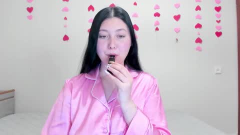 Snapshot of black_berry_bla_ck chatting on 02/08/25, 11:44 black_berry_bla_ck online show from 02/08/25, 11:44