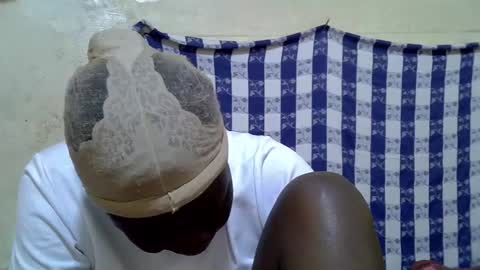 Snapshot of black_chocco chatting on 06/14/26, 07:43 black_chocco online show from 06/14/26, 07:43