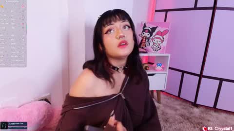 Snapshot of black_cryystal chatting on 02/20/26, 06:19 Crystal3 online show from 02/20/26, 06:19