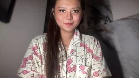 Snapshot of black_fairyxxx chatting on 07/19/26, 03:27 black_fairyxxx online show from 07/19/26, 03:27