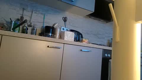 Manuel online show from 11/21/25, 07:18