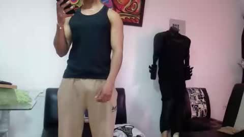 black_hot26 online show from 10/04/25, 01:53