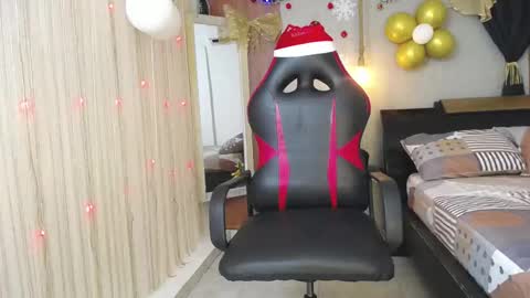 black_king_241 online show from 11/19/25, 03:06