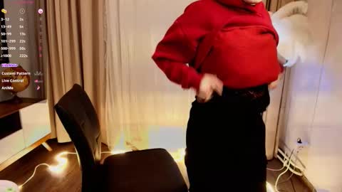 Snapshot of black_pant3r chatting on 01/17/26, 02:38 Mon Mon online show from 01/17/26, 02:38