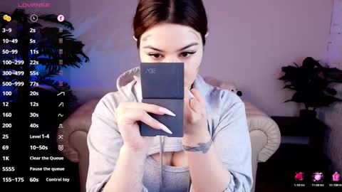 Snapshot of black_pant3r chatting on 02/08/26, 02:48 Mon Mon online show from 02/08/26, 02:48