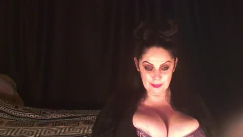 Snapshot of black_pearls chatting on 05/29/26, 09:35 Sarah online show from 05/29/26, 09:35