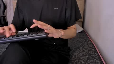 B L A C K  R O S E  online show from 05/12/26, 11:40