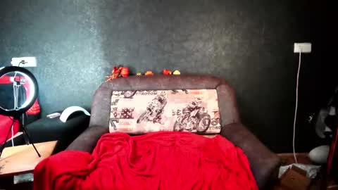 Kristin online show from 12/25/24, 05:37