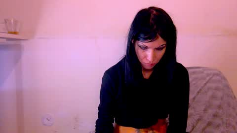 Snapshot of black_sswan chatting on 01/07/26, 05:21 Kristin online show from 01/07/26, 05:21