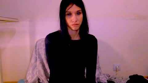 Snapshot of black_sswan chatting on 01/14/26, 02:28 Kristin online show from 01/14/26, 02:28