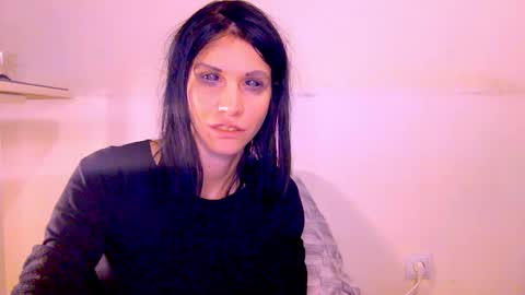 Snapshot of black_sswan chatting on 01/14/26, 10:03 Kristin online show from 01/14/26, 10:03