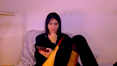 Snapshot of black_sswan chatting on 01/15/26, 08:56 Kristin online show from 01/15/26, 08:56