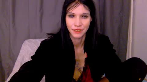 Snapshot of black_sswan chatting on 02/09/26, 04:44 Kristin online show from 02/09/26, 04:44