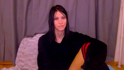 Snapshot of black_sswan chatting on 02/25/26, 06:39 Kristin online show from 02/25/26, 06:39