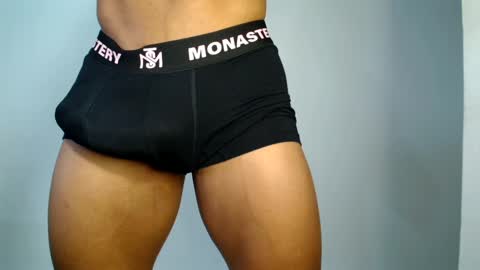 Snapshot of blackandlong88 chatting on 12/24/24, 12:55 hrcules online show from 12/24/24, 12:55