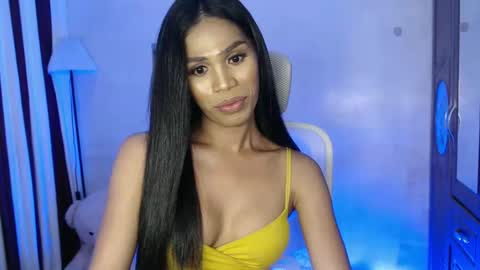 Snapshot of blackbarbiesavanna_23 chatting on 02/14/25, 12:30 savanna online show from 02/14/25, 12:30