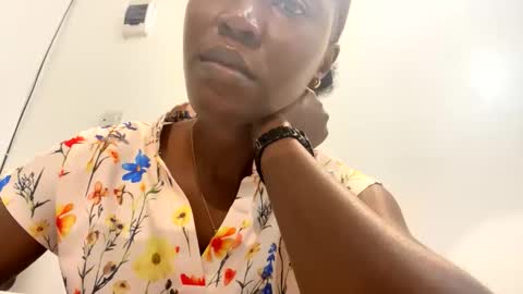 Snapshot of blackfairy01 chatting on 12/22/25, 08:55 blackfairy01 online show from 12/22/25, 08:55