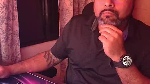 blackfirebird online show from 11/18/25, 05:56