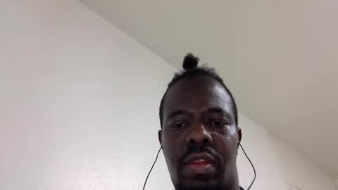 Snapshot of blackfrance44 chatting on 12/02/24, 10:23 blackfrance44 online show from 12/02/24, 10:23
