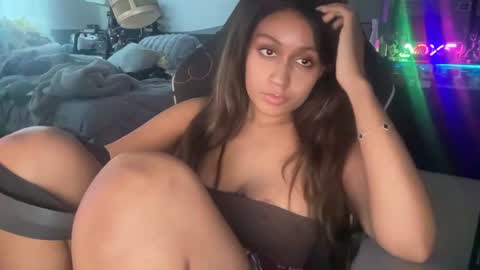 Snapshot of blackgurlkitty chatting on 06/03/26, 09:09 EthiopianQueen Onlyfans link - online show from 06/03/26, 09:09