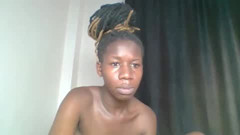 Snapshot of blackie_divaa chatting on 05/07/26, 03:39 divaa online show from 05/07/26, 03:39