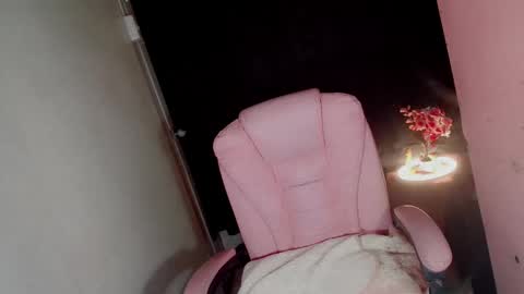 JUST CALL ME KEYLAH 3 online show from 12/13/25, 08:14