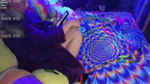 Snapshot of blacklightparty69 chatting on 01/16/26, 03:38 blacklightparty69 online show from 01/16/26, 03:38