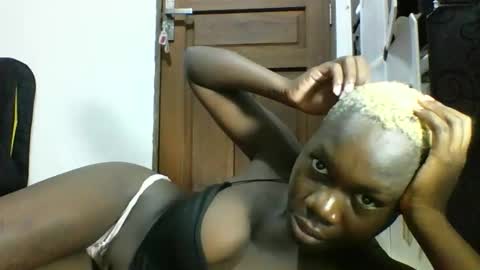 blackmarvel02 online show from 12/18/25, 01:44