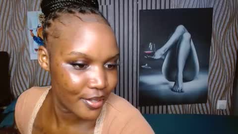 Snapshot of blackmellanin_ chatting on 05/11/26, 12:11 Smiley sylivia online show from 05/11/26, 12:11
