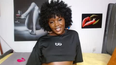 Snapshot of blackmellanin_ chatting on 06/29/26, 04:41 Smiley sylivia online show from 06/29/26, 04:41