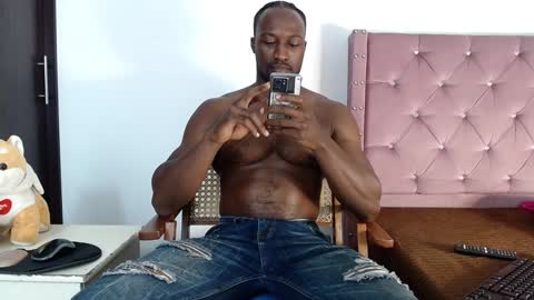 Snapshot of blacknikes chatting on 12/25/24, 02:46 Twtter 1MikeBeckford            Onlyfns beckfordmike online show from 12/25/24, 02:46