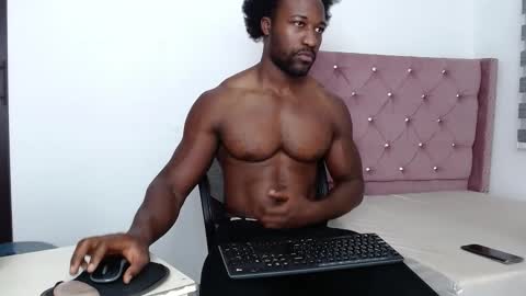 Snapshot of blacknikes chatting on 10/15/25, 11:10 Twtter 1MikeBeckford            Onlyfns beckfordmike online show from 10/15/25, 11:10