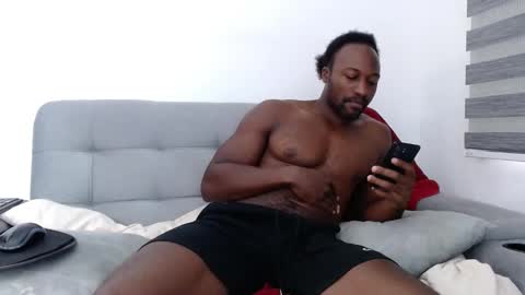 Twtter 1MikeBeckford            Onlyfns beckfordmike online show from 01/07/26, 02:41