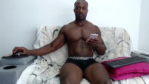 Twtter 1MikeBeckford            Onlyfns beckfordmike online show from 03/05/26, 02:24