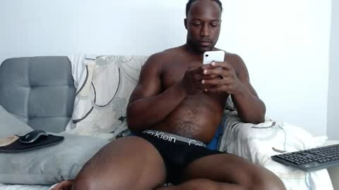 Twtter 1MikeBeckford            Onlyfns beckfordmike online show from 05/09/26, 04:56