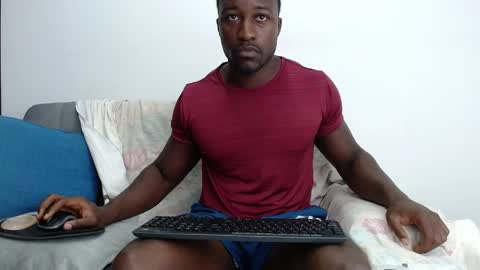 Twtter 1MikeBeckford            Onlyfns beckfordmike online show from 05/12/26, 12:02