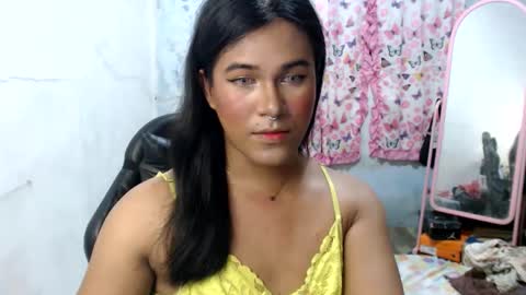 Ellez online show from 05/06/26, 06:24