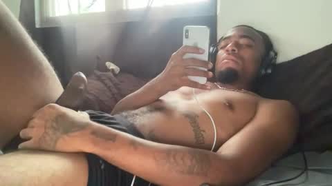 Snapshot of blackrangertt chatting on 05/17/26, 02:13 blackrangertt online show from 05/17/26, 02:13