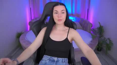 blacksilkqueen online show from 11/23/25, 01:11