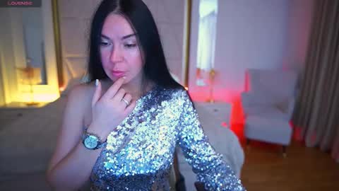 blacksilkqueen online show from 12/14/25, 02:00