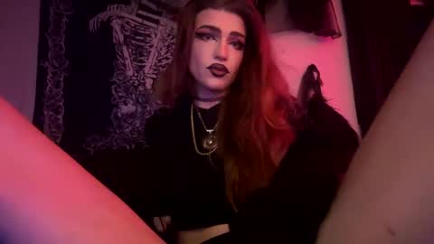 Snapshot of blackstarzara chatting on 01/15/25, 05:40 blackstarzara online show from 01/15/25, 05:40