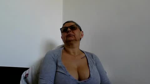 Black Widow online show from 04/19/26, 01:43