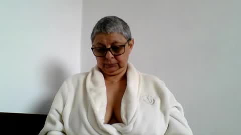 Snapshot of blackwidow05 chatting on 05/02/26, 09:47 Black Widow online show from 05/02/26, 09:47
