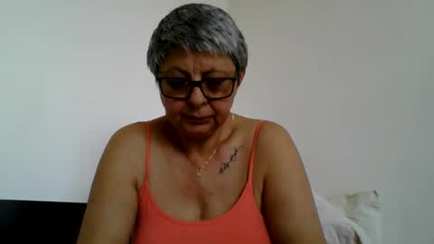 Snapshot of blackwidow05 chatting on 06/09/26, 08:48 Black Widow online show from 06/09/26, 08:48